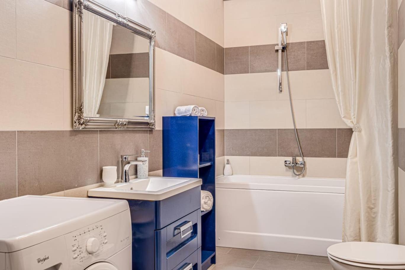 Ari Rose Apartment With Cozy Balcony Arad Buitenkant foto