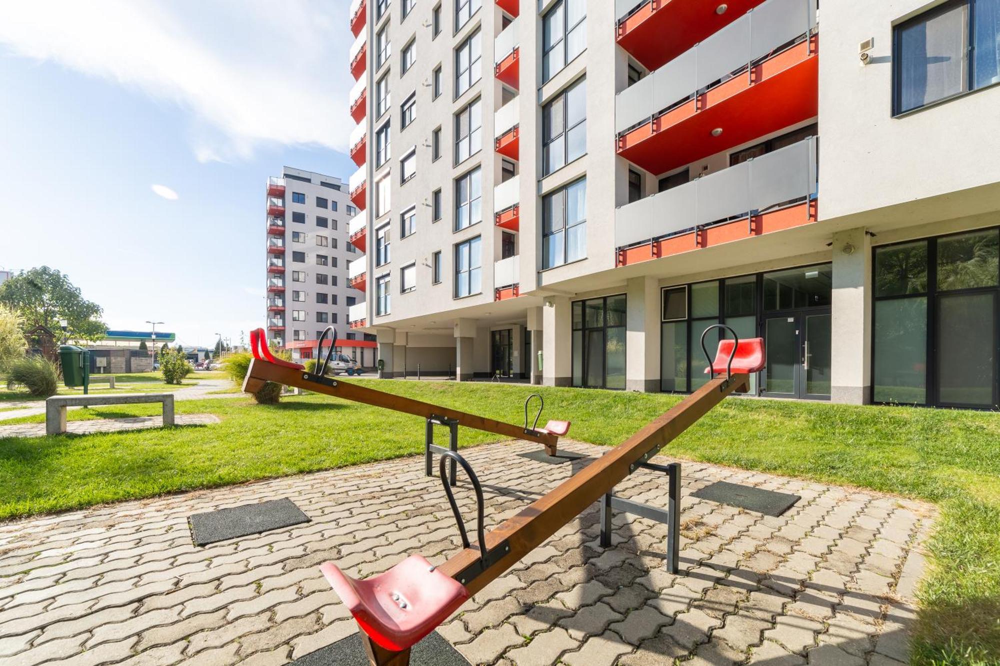 Ari Rose Apartment With Cozy Balcony Arad Buitenkant foto